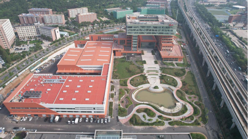 一汽解放青島基地研發(fā)能力提升項目（山東省工程質(zhì)量管理標準化示范工程、中國施工企業(yè)管理協(xié)會綠色建造項目）